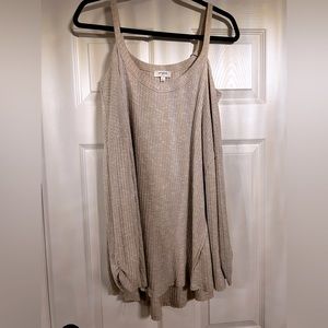 Neutral colored top size L